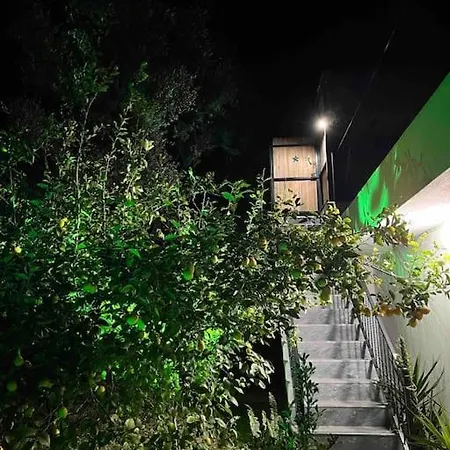 Antalya Uezuemlue Boelgesinde Oezel Havuzlu